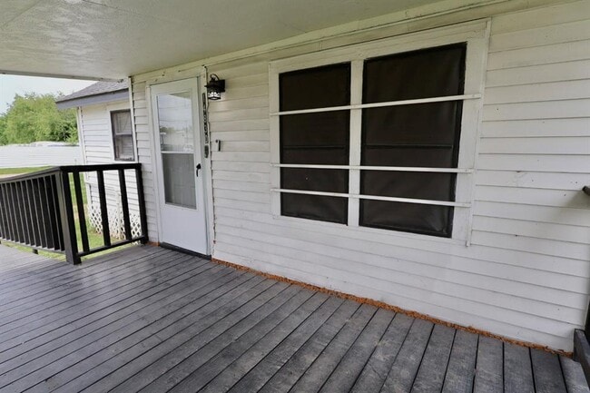 Building Photo - 14830 Ormel St