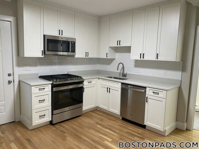 Building Photo - 57 Hemman St