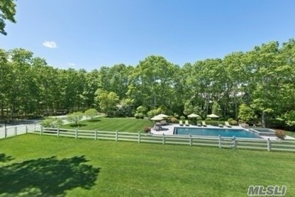 Building Photo - 5 Sagaponack Ct