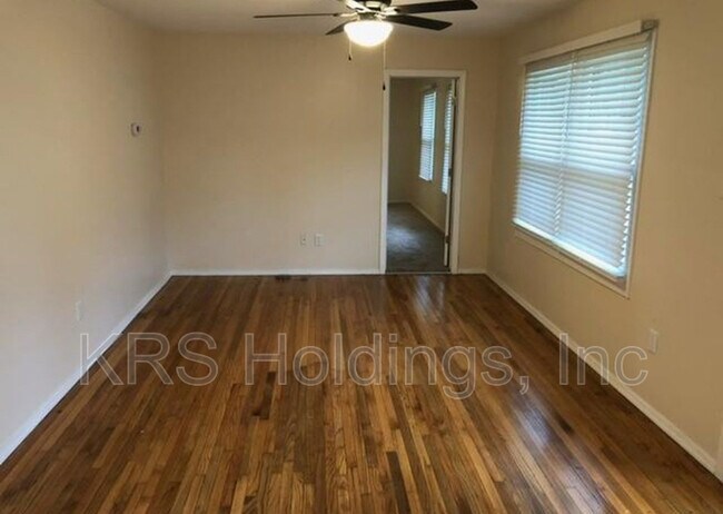 Foto del edificio - 446 Honaker Ave