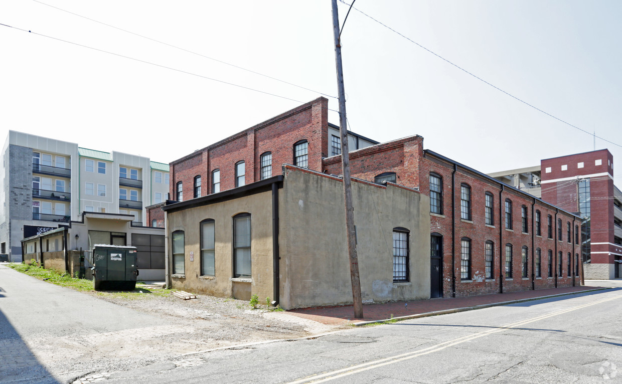 Foto del edificio - Eagle Mill Lofts