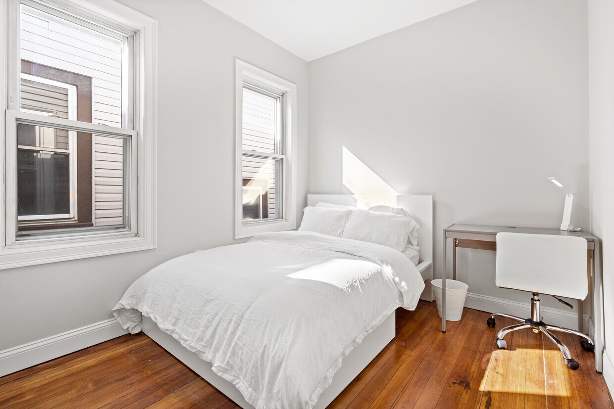 Foto principal - 821 Saratoga St