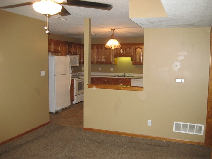 All Electric 2 Bed Apartment Apartment for Rent in Smithville, MO