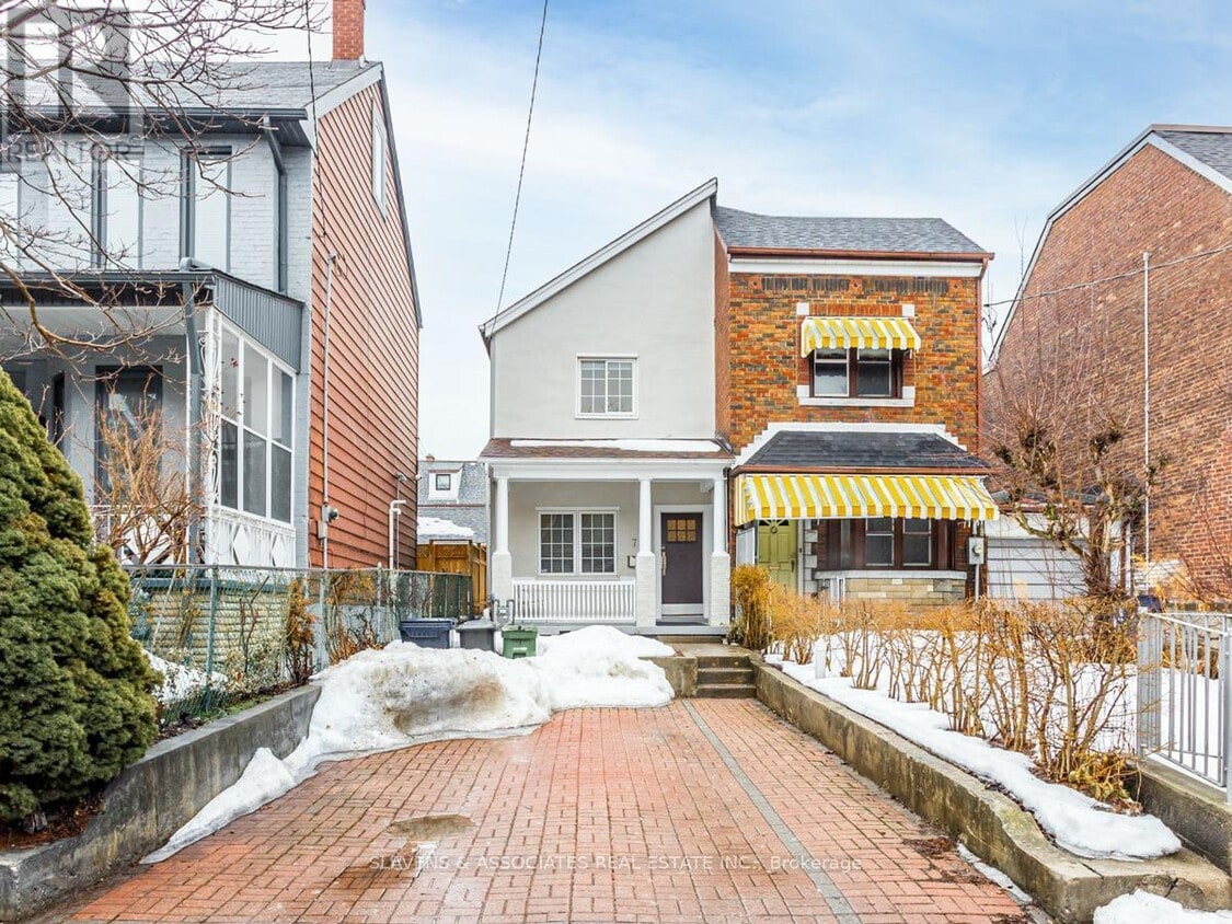 Primary Photo - 71 Montrose Ave