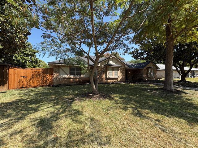 Foto del edificio - 1025 Cloverdale Ln