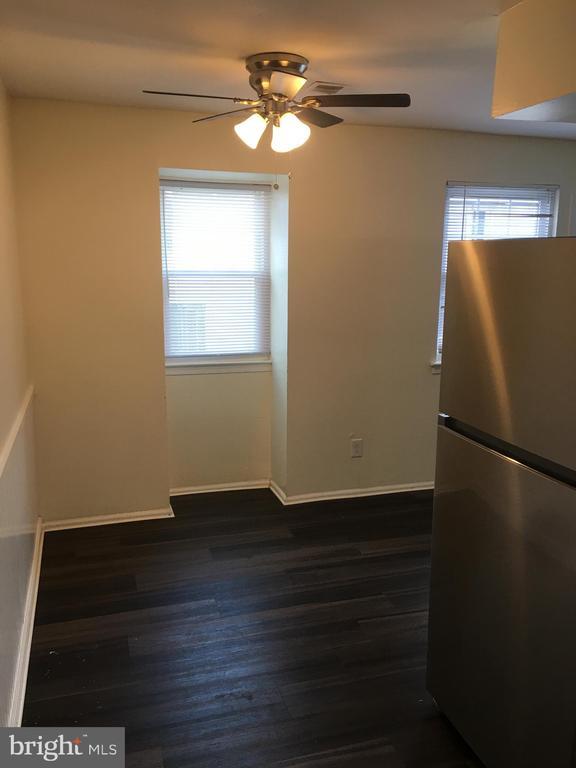 Foto del edificio - 13 Reliance Ct