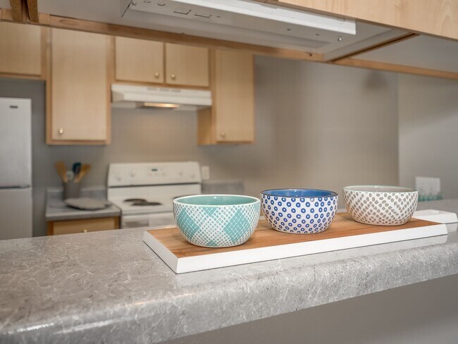 Foto del edificio - Powell Court Apartments