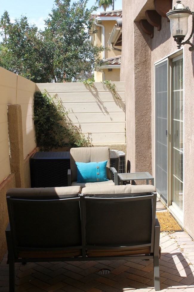 Building Photo - 14556 Evan Way