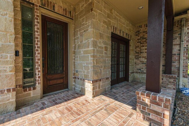 Foto del edificio - 17303 Quiet Shores Dr