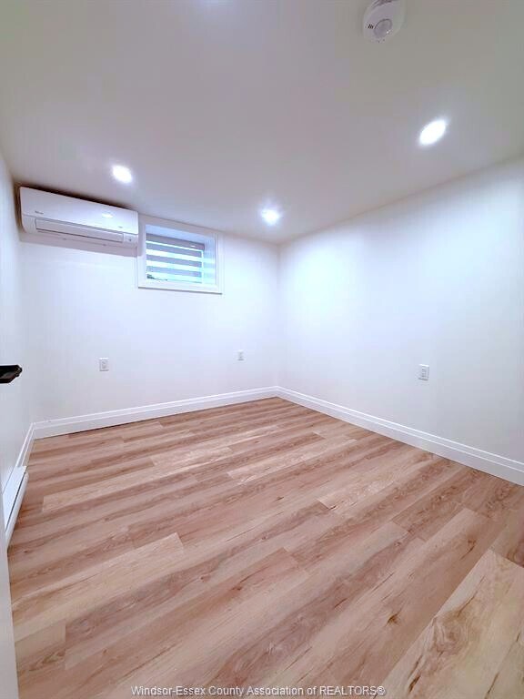 Photo du bâtiment - 1748 Hall Ave