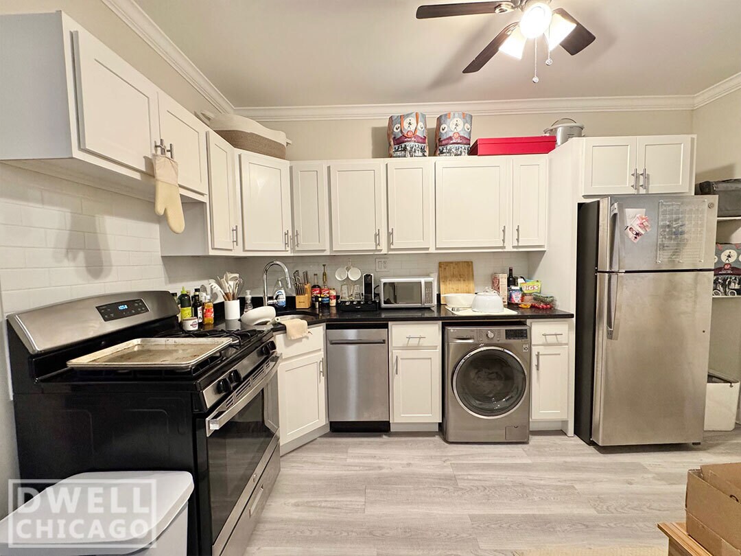 Foto principal - 719 W Roscoe St