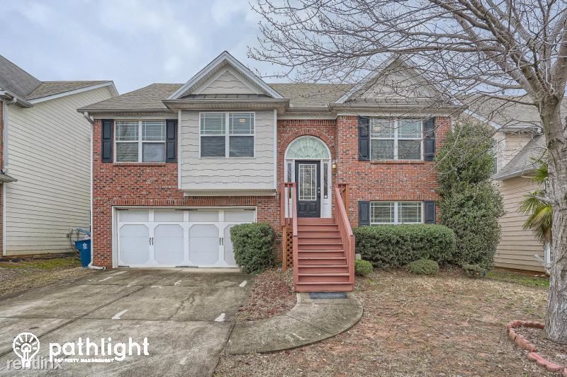 Primary Photo - 4 br, 2 bath House - 642 Lynnfield Dr SE UNIT
