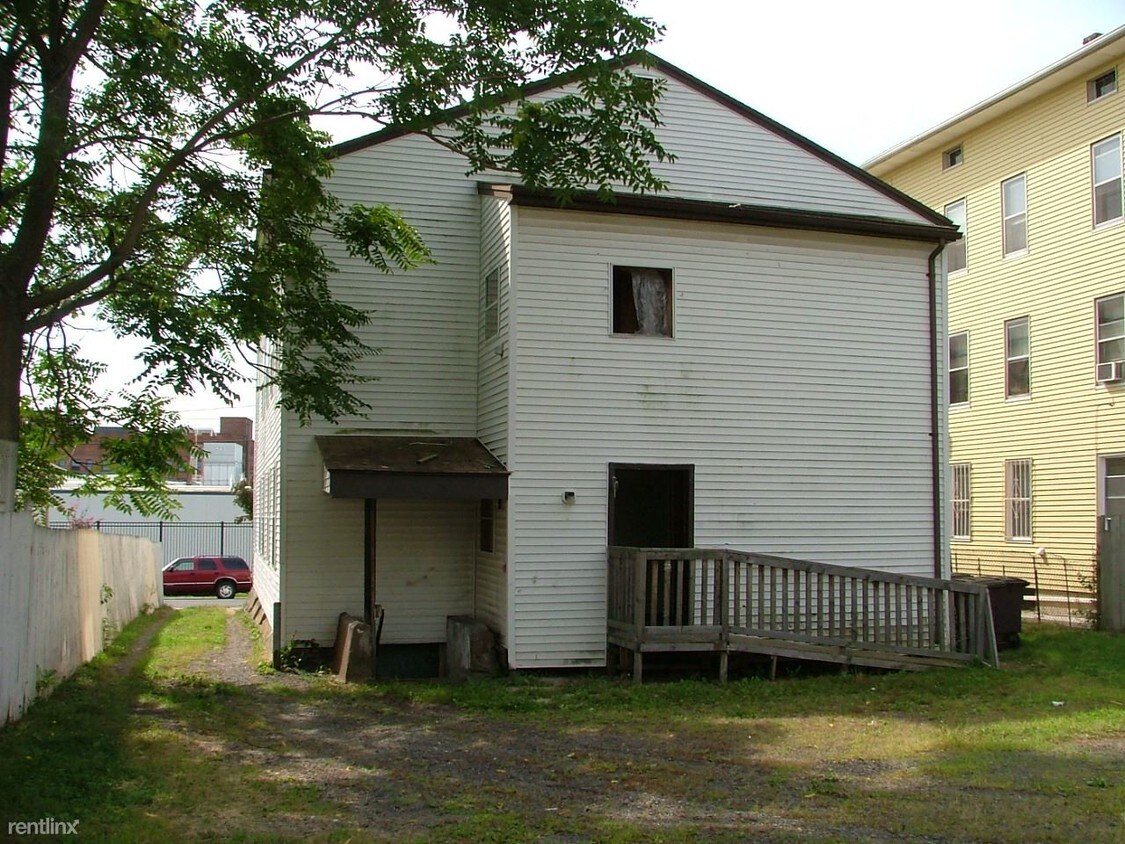 Primary Photo - 103 Orange St