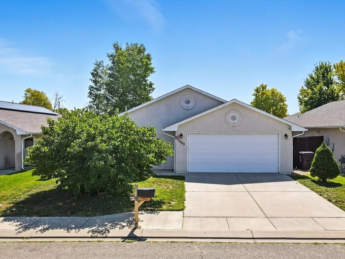 Foto principal - 5040 Sage St