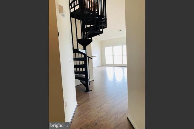 Foto del edificio - 15614 Everglade Ln