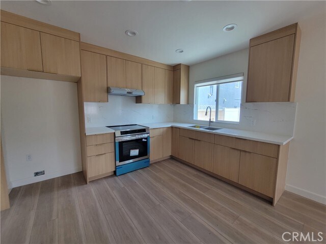 Foto del edificio - 1567 W 228th St