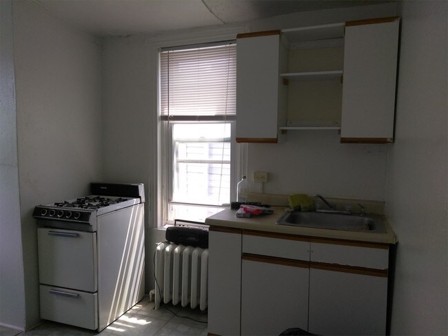 Building Photo - 4143 Orchard St