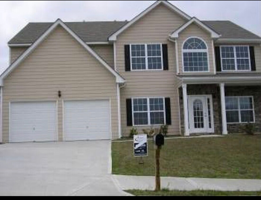 812 Rock Hill Pkwy, Lithia Spgs, GA 30122 House Rental in Lithia Spgs
