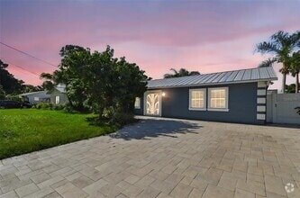 Building Photo - 8708 Thornwood Ln