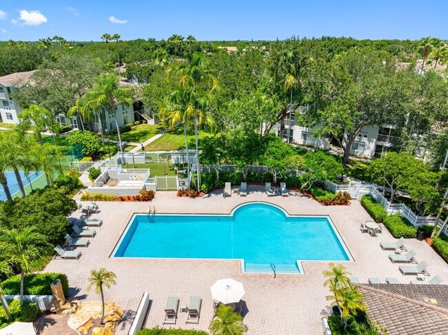 Building Photo - 2159 Polo Gardens Dr