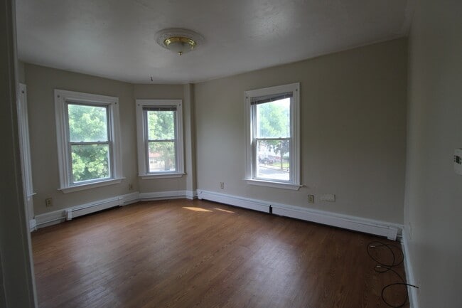 Building Photo - 204 River Street, Unit 206