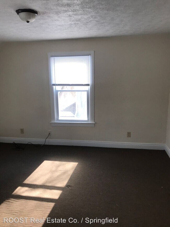 Foto del edificio - 2 br, 1 bath Apartment - 712 Rodgers Drive