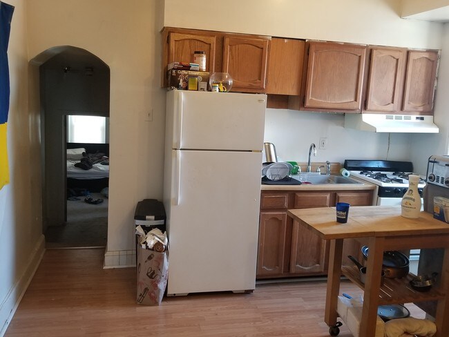 Kitchen/Living Room - 120 N 34th St