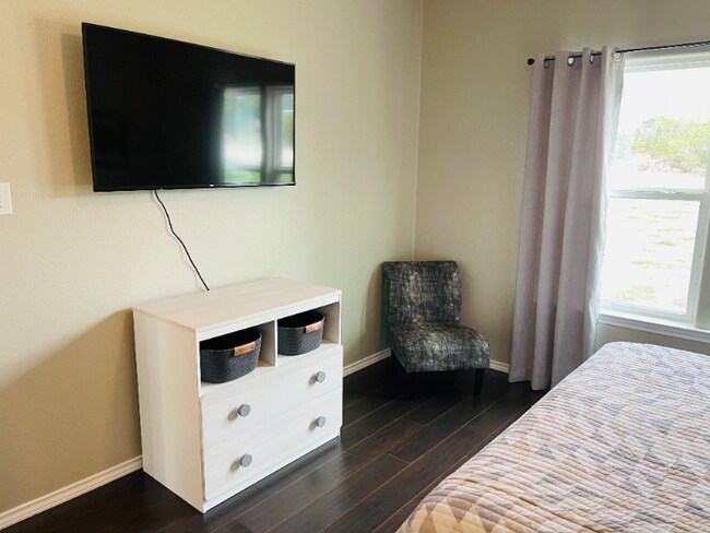 Building Photo - 495 Cimarron