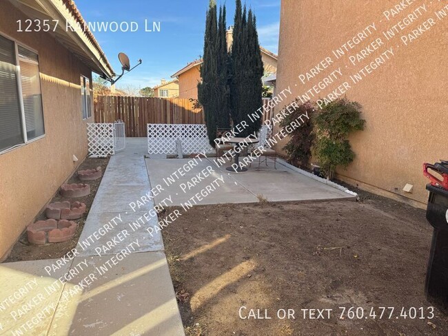 Foto del edificio - 12357 Rainwood Ln