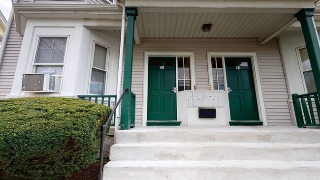 Building Photo - 51 Robbins St