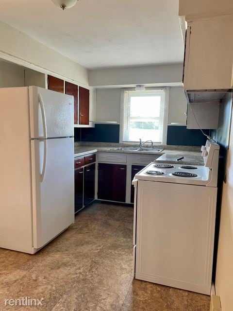 Building Photo - 2 br, 1 bath House - 912 1/2 State Route 511