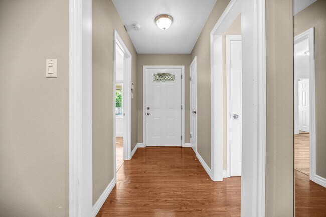 Foto del edificio - 17220 Elkwood St