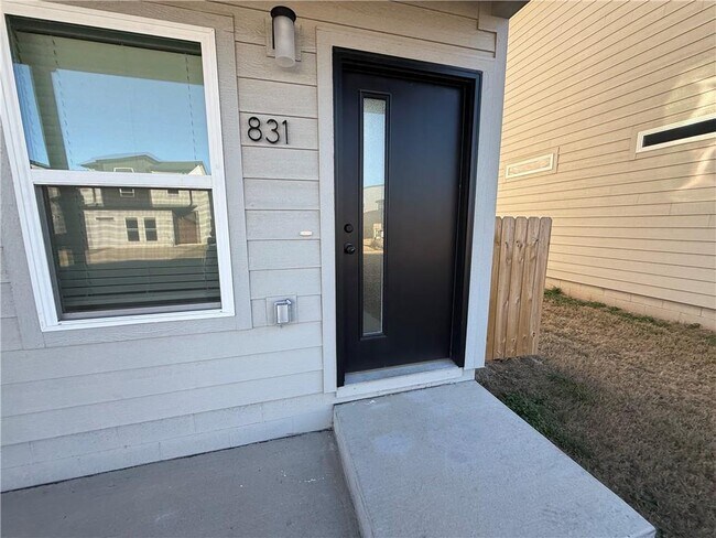 Foto del edificio - 831 States Ave