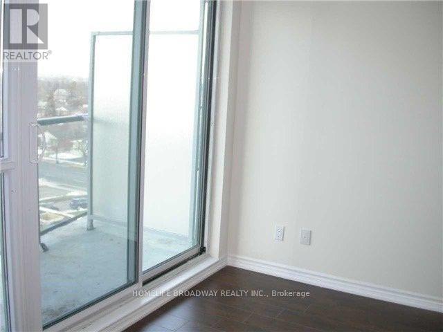 Photo du bâtiment - 1328 Birchmount Rd