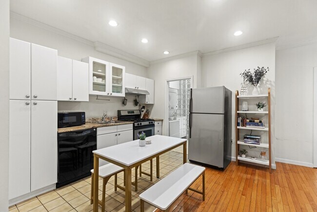 Foto del edificio - 245 W Fifth St