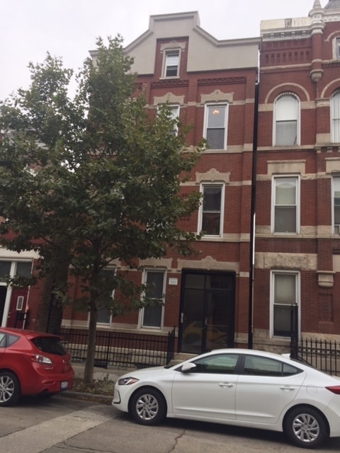 Building Photo - 1031 W 19th St