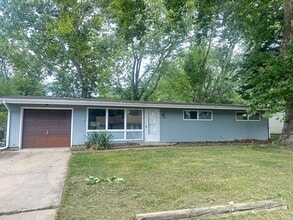 Building Photo - 714 Breen Dr