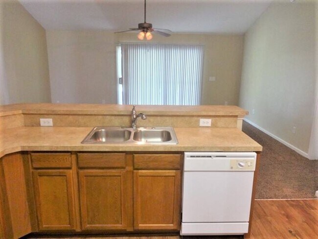 Building Photo - 3520 Barrel Springs Dr
