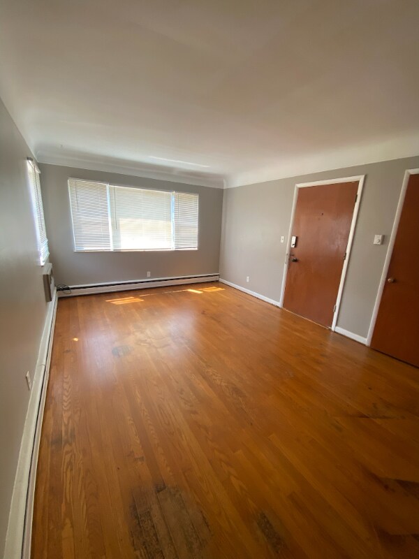 Foto del edificio - 4782 Clevesdale Dr
