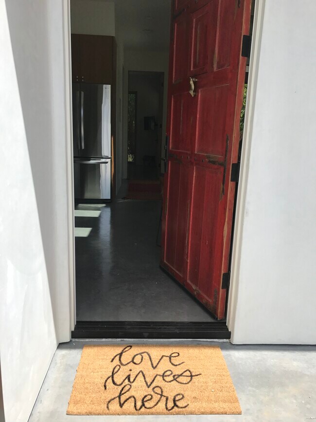 Foto del edificio - 337 E Villanova Rd