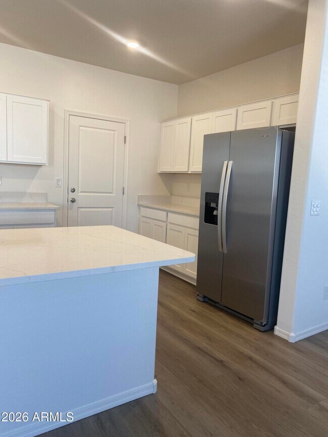 Foto del edificio - 17182 W Oberlin Way