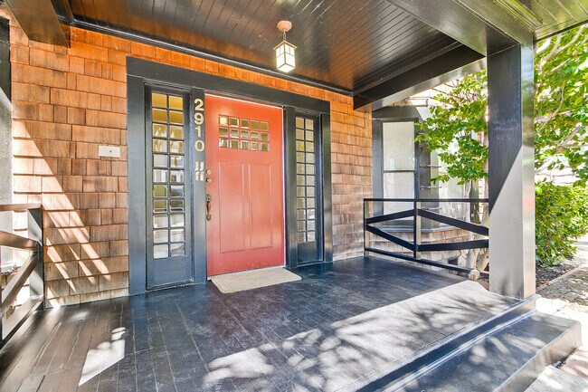 Building Photo - 2910 Hillegass Ave