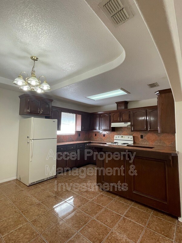Foto del edificio - 1712 Phoenix St