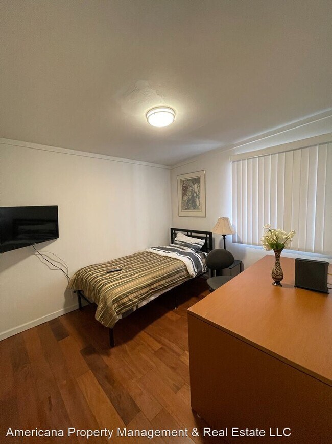 Foto del edificio - 4 br, 3 bath House - 2283 Natalie Ave