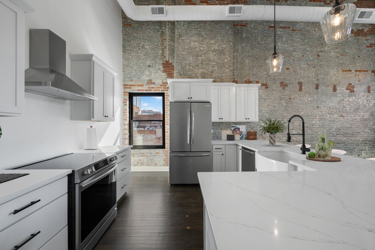 Primary Photo - Liberty Lofts