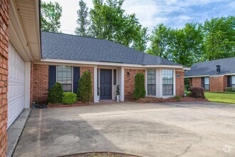 Building Photo - 6517 Gloucester Mews