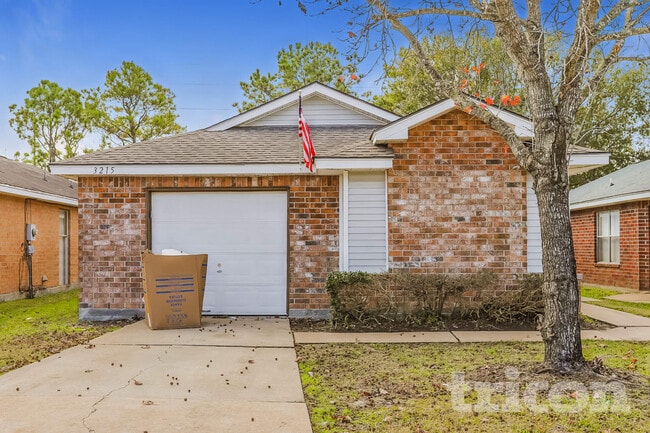 Building Photo - 3215 Boynton Dr