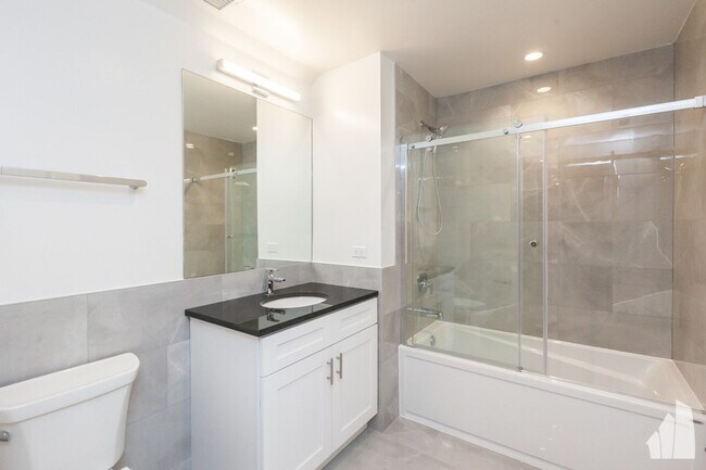 Foto del edificio - 3804 N Broadway St