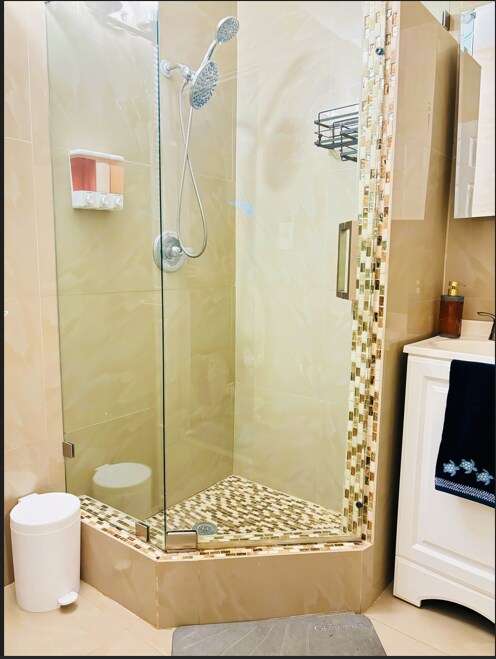 Photo - 6312 Lake Ave House