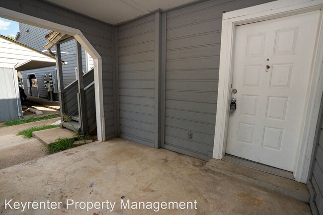 Foto del edificio - 1 br, 1 bath House - 2423 E 87th St - Unit...